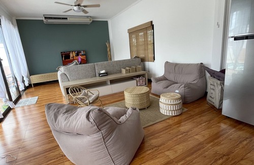 Chalong Villa | Spacieuse ET Agreable Villa Avec Piscine