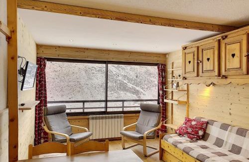 Les Menuires Apartment | Spacieux 2 pièces rénové, skis aux pieds, 4 pers, Les Menuires, 30m², Wi-Fi, parking - FR-1-178-126