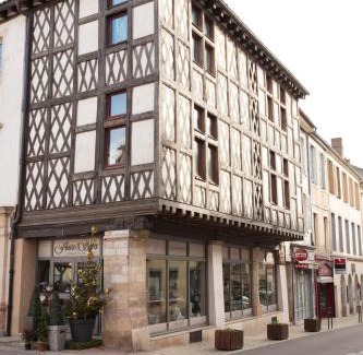 Tournus Apartment | Spacieux appartement, A-mi-chemin, au coeur de Tournus