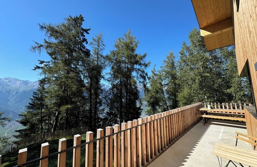 Saint-Pierre-de-Clages Ski Chalet | Spacieux Chalet Neuf Décoré Avec Soins