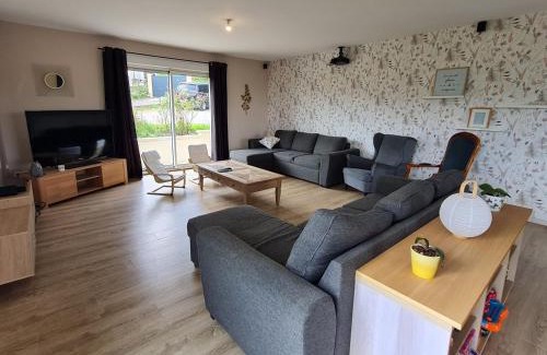 Favieres House | Spacieux gîte contemporain avec terrasse panoramique et piscine chauffée - FR-1-584-373
