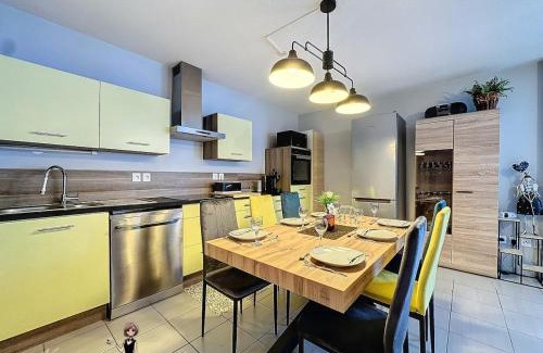 Lons Apartment | Spacieux T4 avec Terrasses - Pau