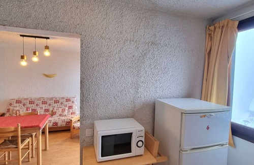Saint-Michel-de-Chaillol Apartment | Spacious apt. for 9 in Chaillol with balcony, pets allowed