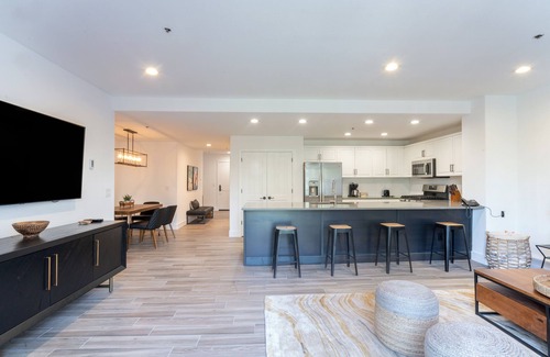 Mountain Village Condo | Spacious 1 BDR Mountain Village Condo with Balcony