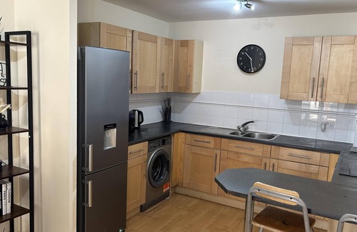 North Woolwich Apartment | Spacious 1-Bed Apartment in London sea view