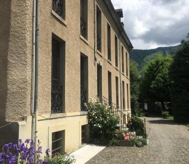 Bagneres-de-Luchon Apartment | Spacious 1 bed apartment in Bagnères-de-Luchon