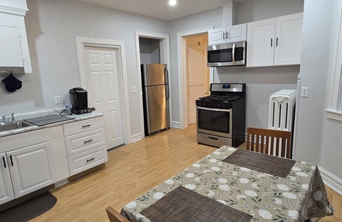 Rockford Apartment | Spacious 1-bedroom apartment with fitness room, WiFi in pleasant Rockford