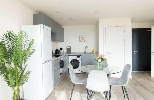 Vauxhall Apartment | Spacious 1 Bedroom Apartment in Central Liverpool