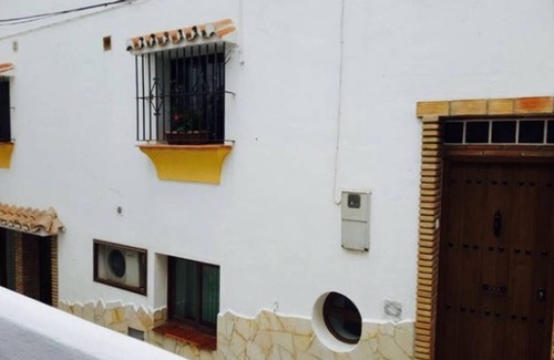 Casarabonela House | Spacious 1 bedroom apartment in the heart of Casarabonela