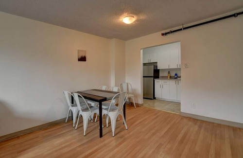 Laval Apartment | Spacious 1 bedroom in Laval, wifi,parking all incl