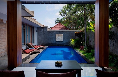 Batuan Villa | Spacious 1 Bedroom Villa with a private pool