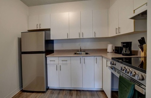 Laval Apartment | Spacious 1 bedroom, with balcony, Laval, all incl