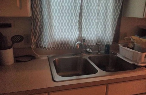Bismarck Apartment | Spacious 1 BR Apartment close to Downtown Bismarck