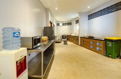 Pecatu Villa | Spacious 12BR Hilltop Villa locate in Uluwatu - Karaoke room available!