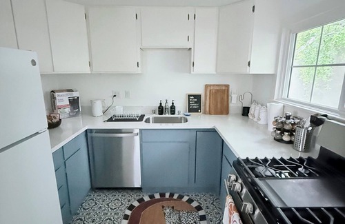 Buena Vista Cottage | Spacious 1BR/2BA Scenic Garden Home in Central SF with Private Entrance