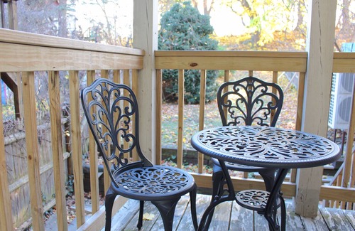 Mansion Area Apartment | ★SPACIOUS 1BR Apt w/Character 10ft Ceilings W/D!★