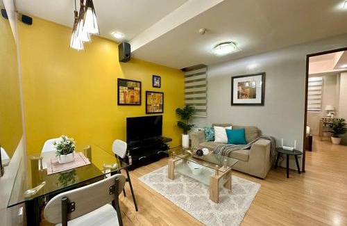 Bonifacio Global City Apartment | Spacious 1BR Condo with 300mbps WiFi in BGC