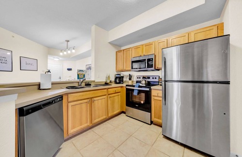Westchase Apartment | Spacious 2-Bed/2-Bath Tampa Apartment: Comfort Meets Convenience for Corporate Travelers