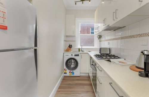 Manly Apartment | Spacious 2-Bed Apartment in the heart of Manly