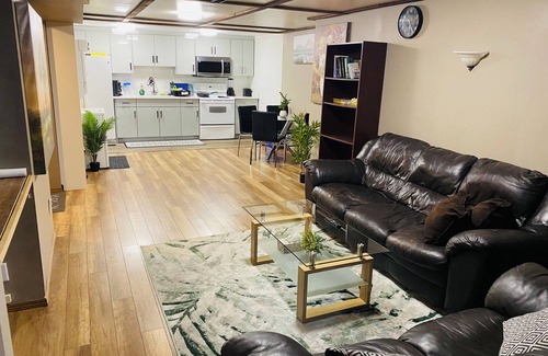 Saskatoon House | Spacious 2 bed basement suit in quite neighborhood