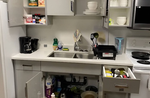 Saskatoon House | Spacious 2 bed basement suit in quite neighborhood