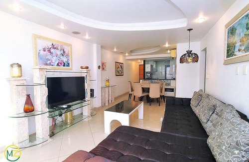 Leme Apartment | Spacious 2 bedrooms on Leme beach for 7 people