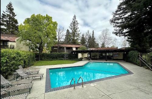 Sunnyvale Apartment | Spacious 2 bedroom 2 bath condo in the heart of Silicon Valley