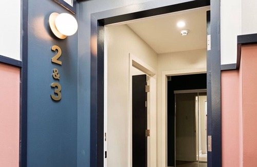 Plateau Mont Royal Apartment | Spacious 2-Bedroom Apartment