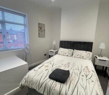 Liverpool Apartment | Spacious 2 bedroom apartment
