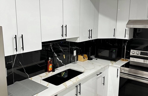 Northeast Edmonton House | Spacious 2-bedroom Basement Hotel Style Unit A in Edmonton