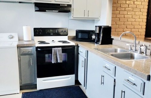 Brownsville Condo | Spacious 2 Bedroom Condo near Golf Country Club
