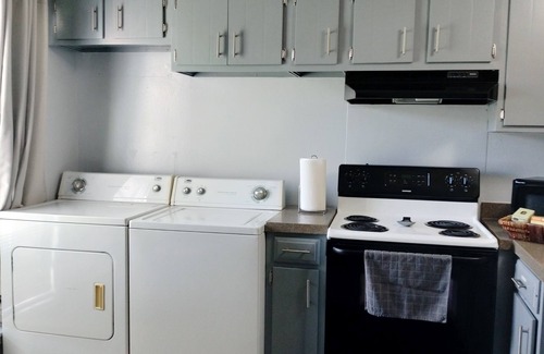 Brownsville Condo | Spacious 2 Bedroom Condo near Golf Country Club