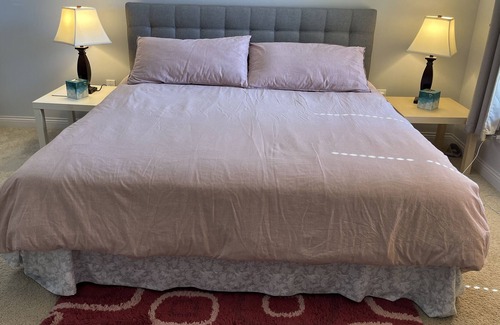 Corryville Condo | Spacious 2 bedroom condo close to University, Medical institutions and hospitals
