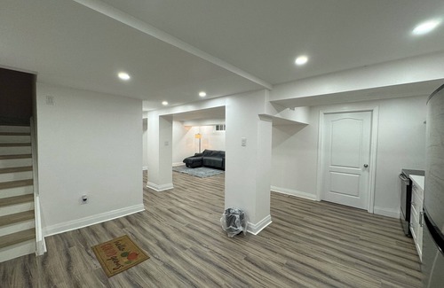 Wexford House | Spacious 2 bedroom, 2 bath suite