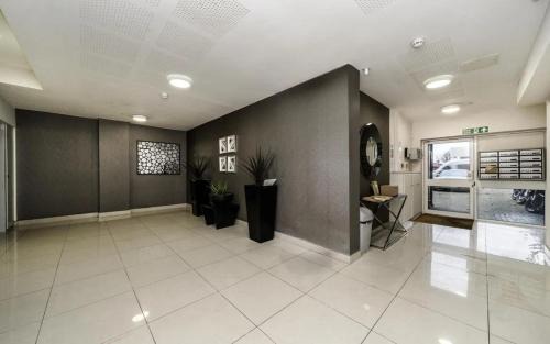Edgware Apartment | Spacious 2-bedroom Flat, Edgware London
