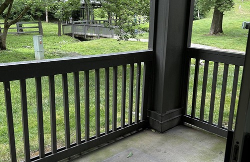 Lexington Apartment | Spacious 2 bedroom home, close to UK/Keeneland/Fayette Mall/Summit at Fritz Farm
