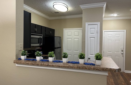 Lexington Apartment | Spacious 2 bedroom home, close to UK/Keeneland/Fayette Mall/Summit at Fritz Farm