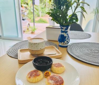 Hin Hong House | Spacious 2 bedroom house in Hin Kong