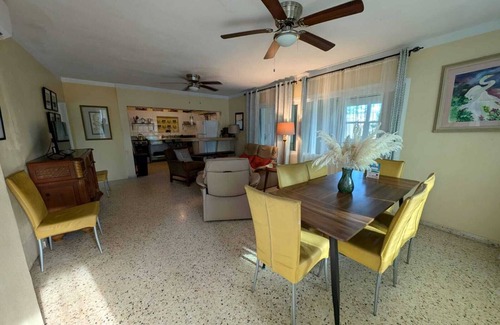 Esperanza Apartment | Spacious 2 Bedroom in Esperanza