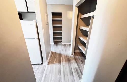 Whitecourt Apartment | Spacious 2 Bedroom Suite in 4 Plex downtown Whitecourt w/In Suite Laundry