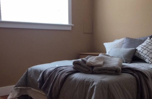 Sorrento House | Spacious 2 Bedroom Suite 10 Minute Drive to beautiful Shuswap Lake