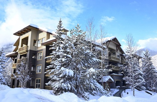 East Kootenay Condo | SPACIOUS 2-Br 2-Ba | Ski In/Out | Pool & Hot Tubs | in Heart of PANORAMA RESORT