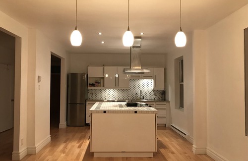 Ville-Marie Condo | Spacious 2 br apartment in the heart of Montreal