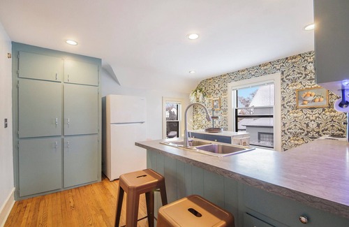 Easttown Apartment | Spacious-2-BR Duplex w/Modern Kitchen and Cozy Outdoor Spaces-Grand Rapids Gem