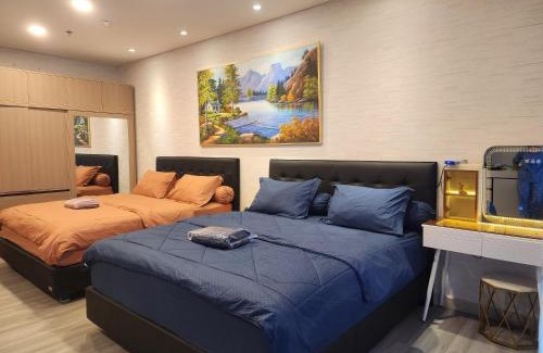Medan Apartment | Spacious 2 King Bed Family Room 56 Sqm PODOMORO APARTMENT Tower Liberty 21st Floor with Mall Direct Access