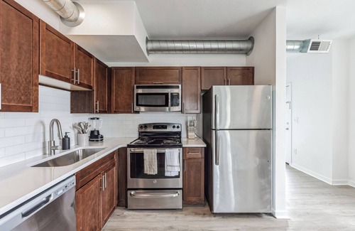 Rural North Boulder Apartment | Spacious 2 Story Apt, Gym, Garage, King Bed 208