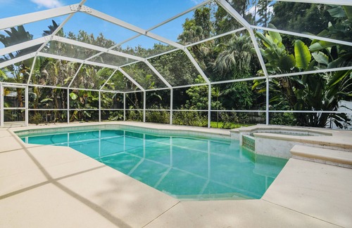 Greater Northdale House | Spacious 2 Story - Pool - Game Room - Tampa