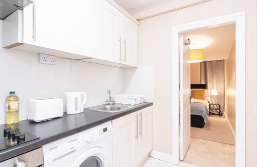 City Centre Dublin Apartment | Spacious 2BED APT Citycentre Location FAST WIFI