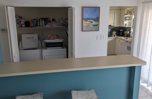 Sarasota Condo | Spacious 2bed/bath, quiet, and private
