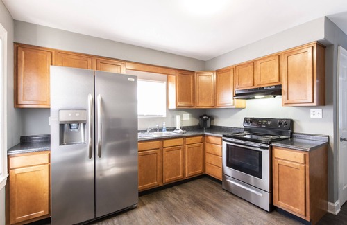 Jacobs House | Spacious 2bedroom, minutes to Hospital, Expo Ctr & Downtown